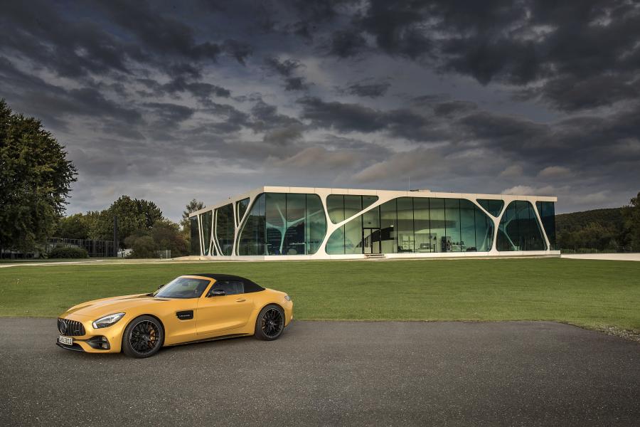  Mercedes-AMG GT C Roadster (R190) 2017 года  (WW) (фото 8 из 16)